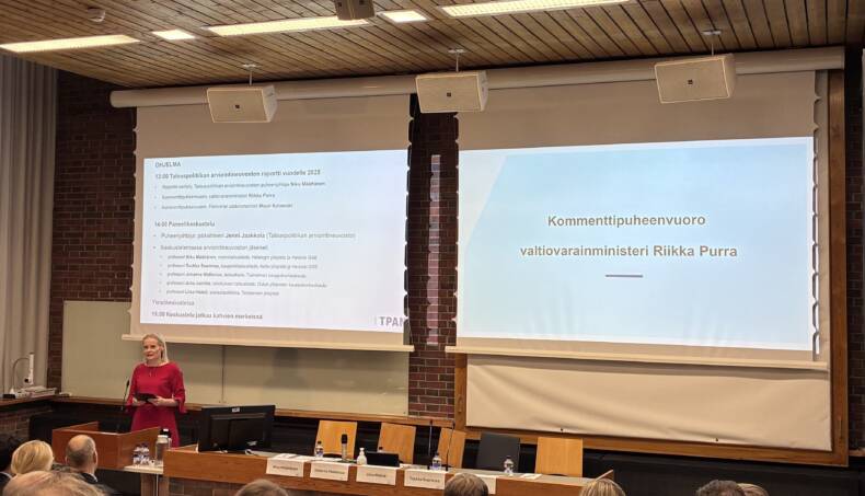 Valtiovarainministeri Riikka Purra kommentoi Talouspolitiikan arviointineuvoston raporttia.